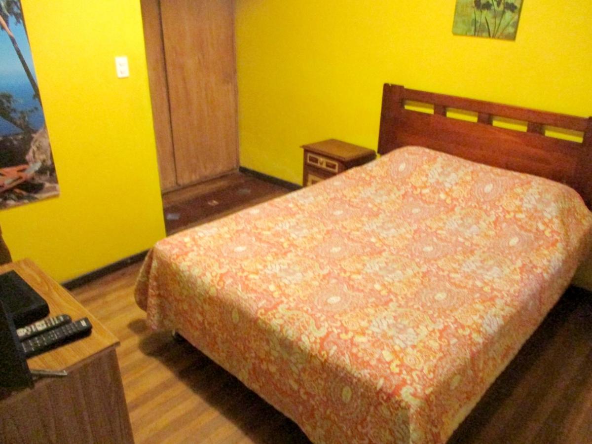 Hotel Centro Sur - Colonial サンフェルナンド エクステリア 写真